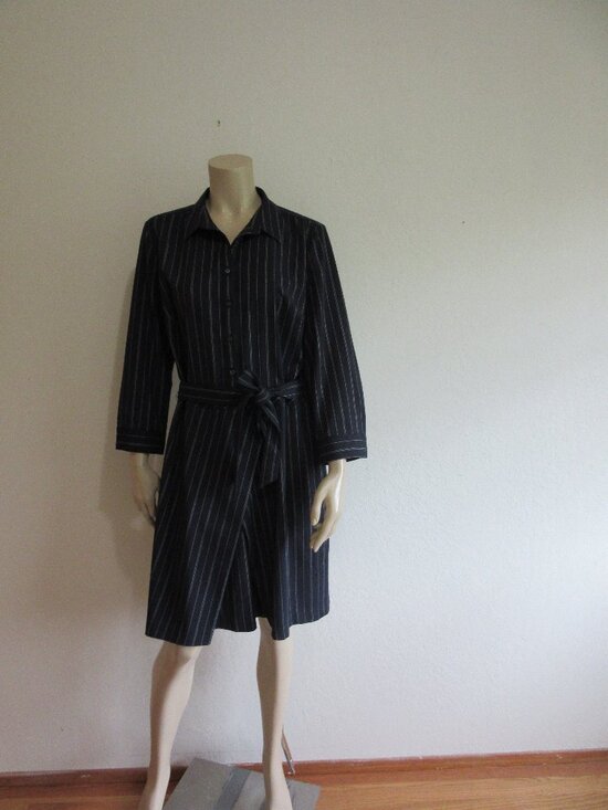 Banana Republic Dresses & Skirts - BANANA REPUBLIC Blue Stripe 14 Long Sleeve Button Belted Business Dress